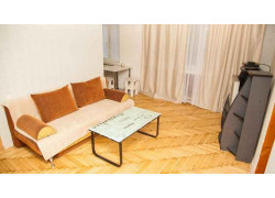 2 Rooms Apartment On Peremohy Str 71 Centre