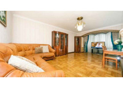 Spacious 2 bedrooms apartment metro Minsk DreamTown in a prestigious building