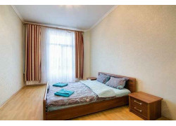 Апартаменты Two Bedroom Apartment на Черновола 1