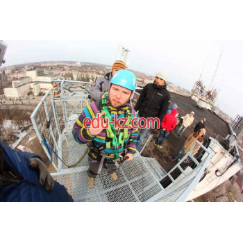 Парк аттракционов Adrenalin Hotel Rope Jump Kropivnitskiy - на relaxbase.su в категории Парк аттракционов